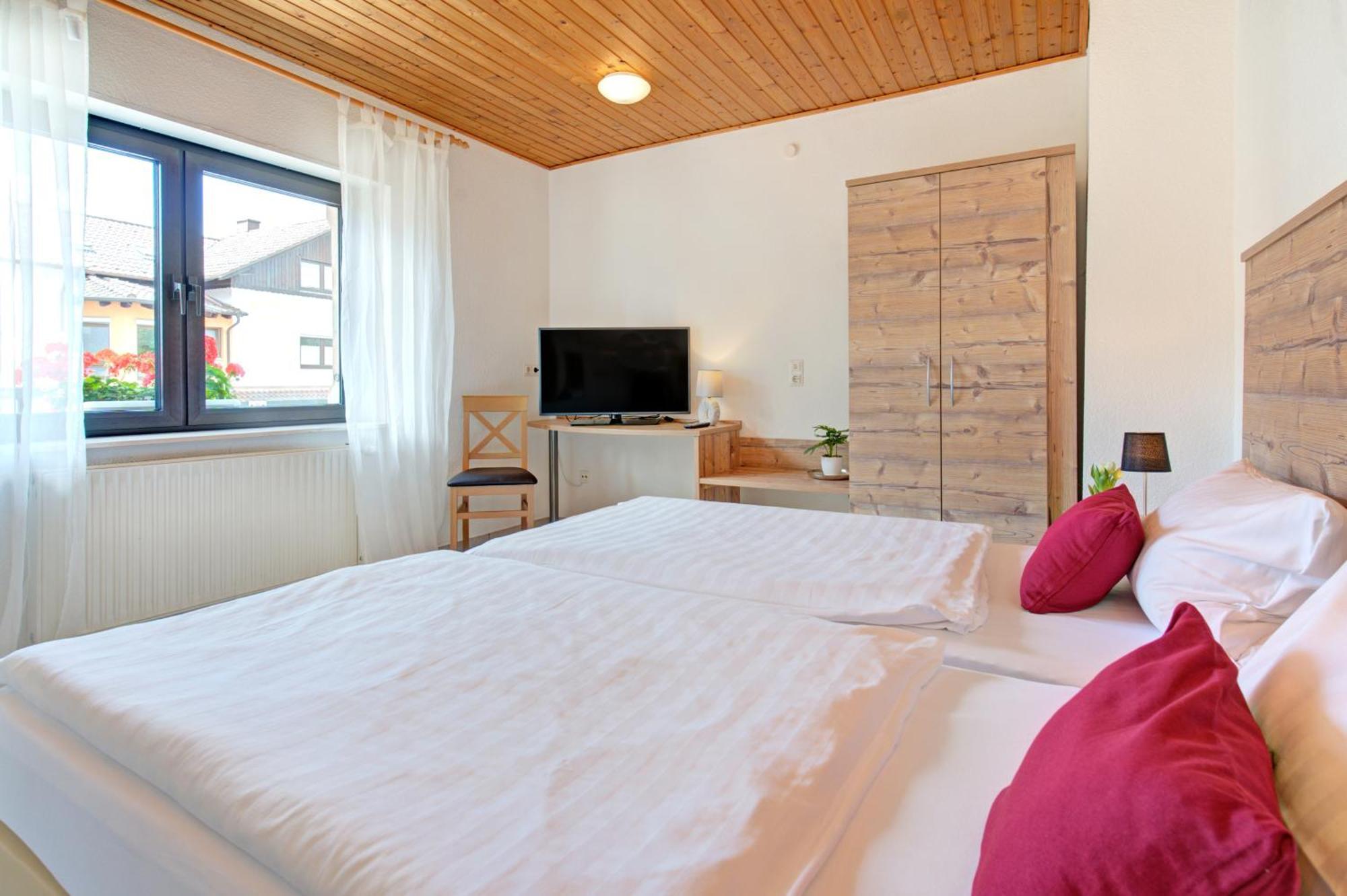 Ferienhaus Storchenblick Bann Luaran gambar